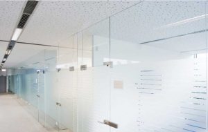 کارخانه شیشه کریستال