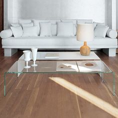 میز تمام شیشه