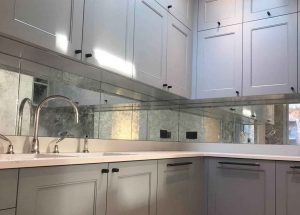 آینه کاری رنگی