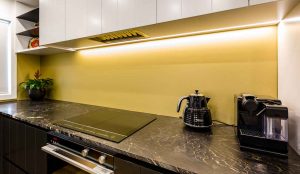 شیشه بین کابینتی ضد حرارت - اینستاگرام