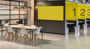 وایت برد شیشه ای رنگی