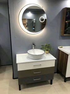 آینه روشویی بزرگ