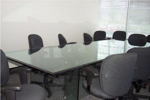 میز شیشه ای مدیریت