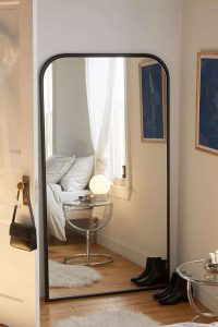 آینه اتاق خواب