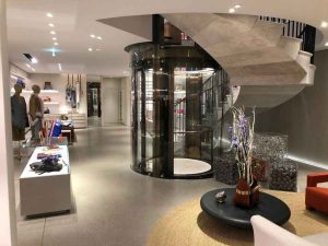 آسانسور شیشه ای 