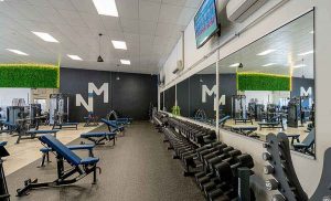 آینه سالن ورزشی