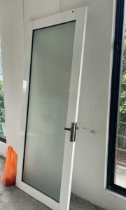 درب آلومینیومی کشویی