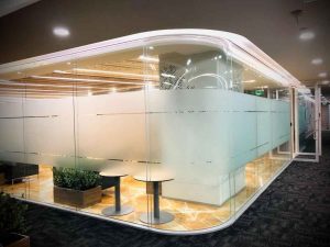 شیشه لمینت رنگی