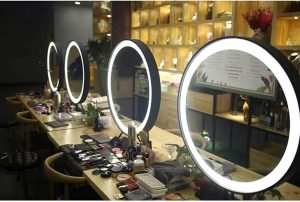 آینه گرد دیواری