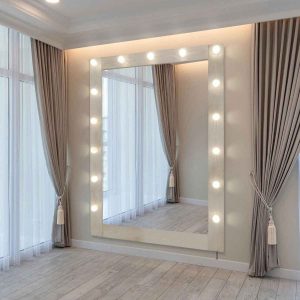 آینه قدی چرخدار