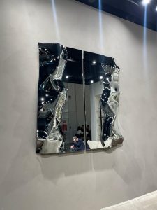 آینه کاری روی دیوار