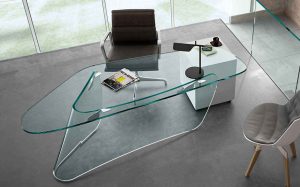 شیشه روی میز